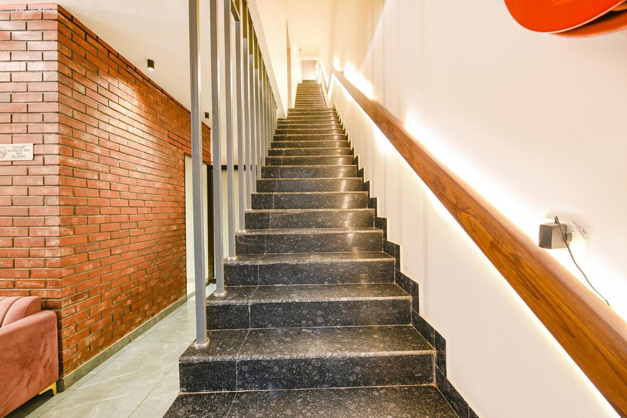 Fabhotel Dc Premium Zirakpur Exteriér fotografie
